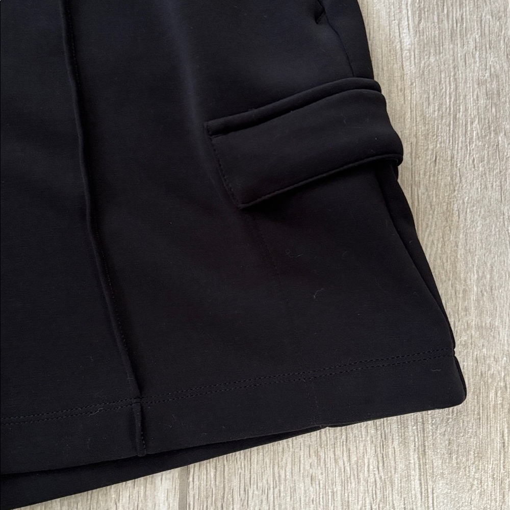 CALIA By Carrie Underwood Black Sandwash Cargo Shorts With Pockets Size Medium - Picture 6 of 12
